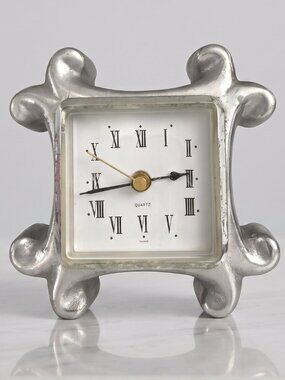 VTG Ashleigh Manor Pewter Silver Square Desk Clock 4x4 Scroll Frame Works MCM